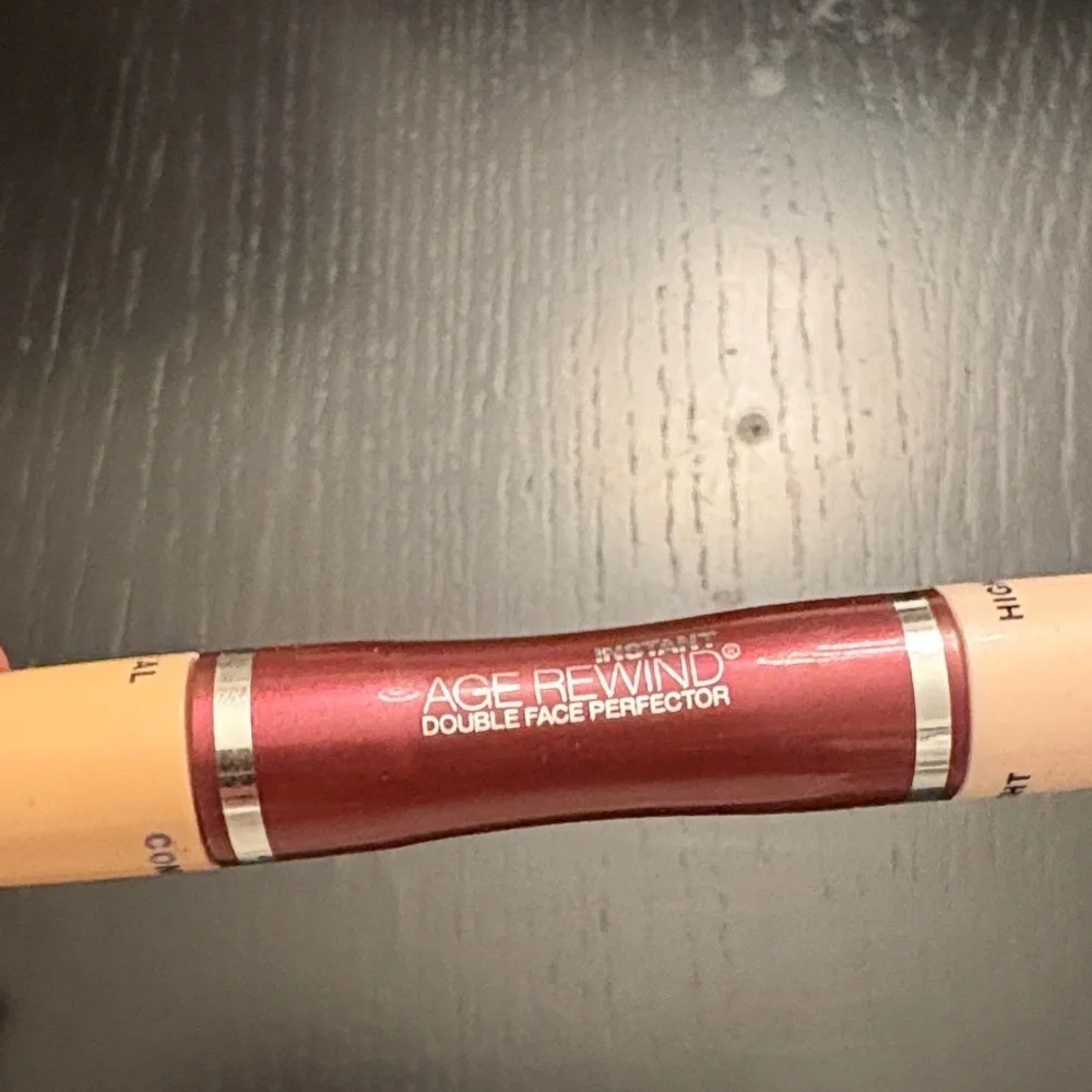 Maybelline Dual-Ended Lip Color in Burgundy and Beige